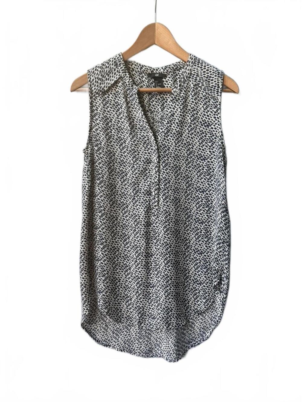 H&M Sleeveless Animal Print Blouse Split Neck Top - Picture 2 of 8